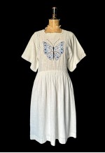 70's White Vintage Ladies Dress Cotton Butterly Embroidery